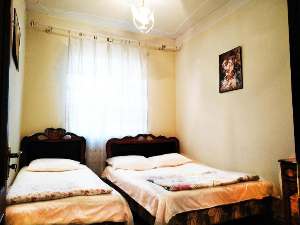 Hostel Sakharov & Tours Erevan Exterior foto