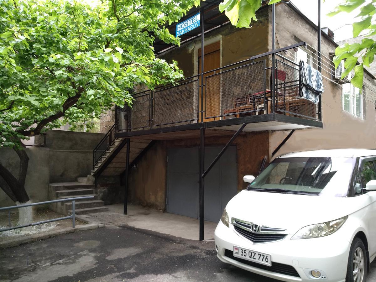 Hostel Sakharov & Tours Erevan Exterior foto